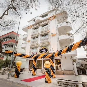 Hotel Twins, Ankara
