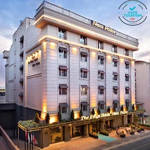 4* Отель The Wings Neva