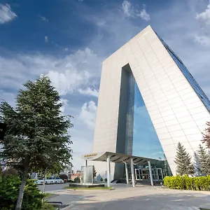5* Отель Metropolitan